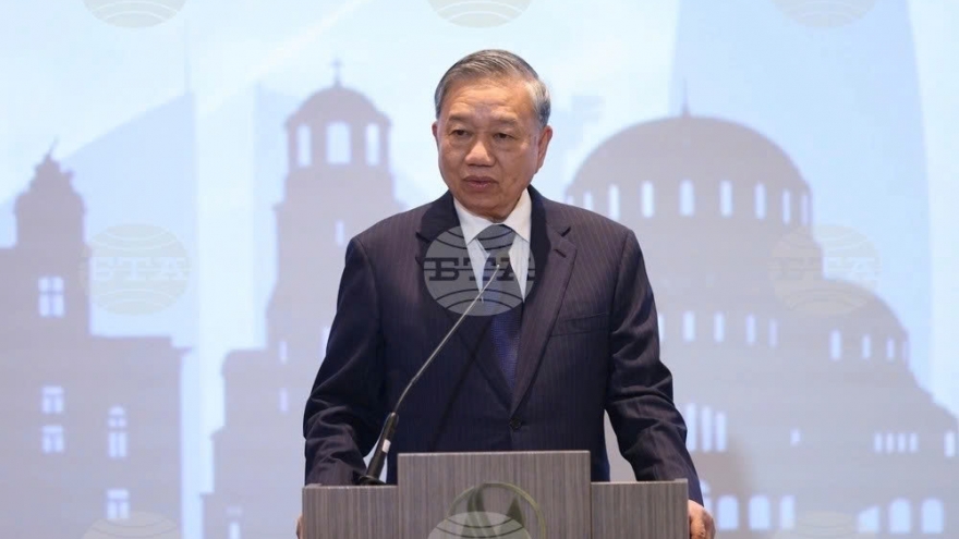 Party leader To Lam’s Bulgaria visit grabs headlines